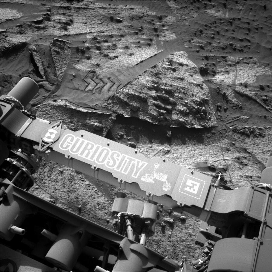 NASA's Curiosity Right Navcam Image Sol 3247