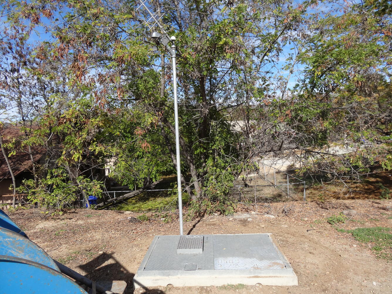 Photo of YV6E well vault looking north