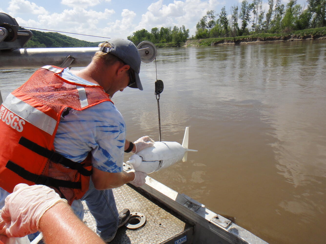 Collecting water-quality samples on the Missouri River
