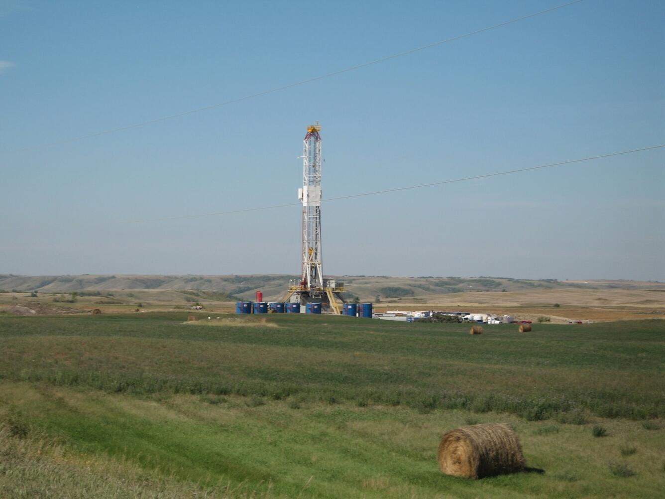 Drill rig near Parshall, ND