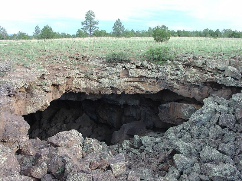 This is a photo of the western end of Junction Cave.