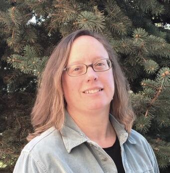 Leanne Hanson staff pic. 