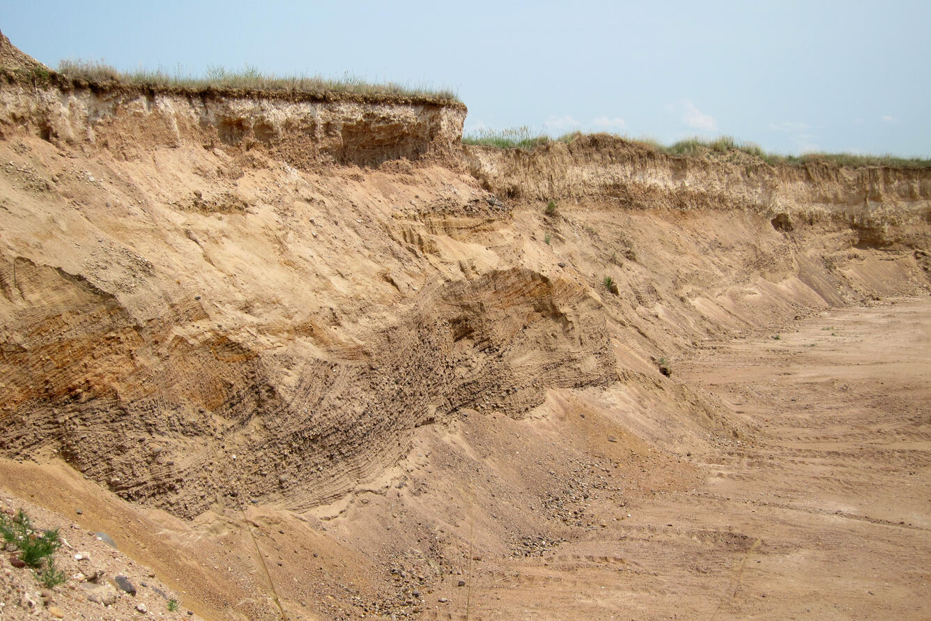 Verdos Alluvium in gravel pit exposure, South Platte River corridor