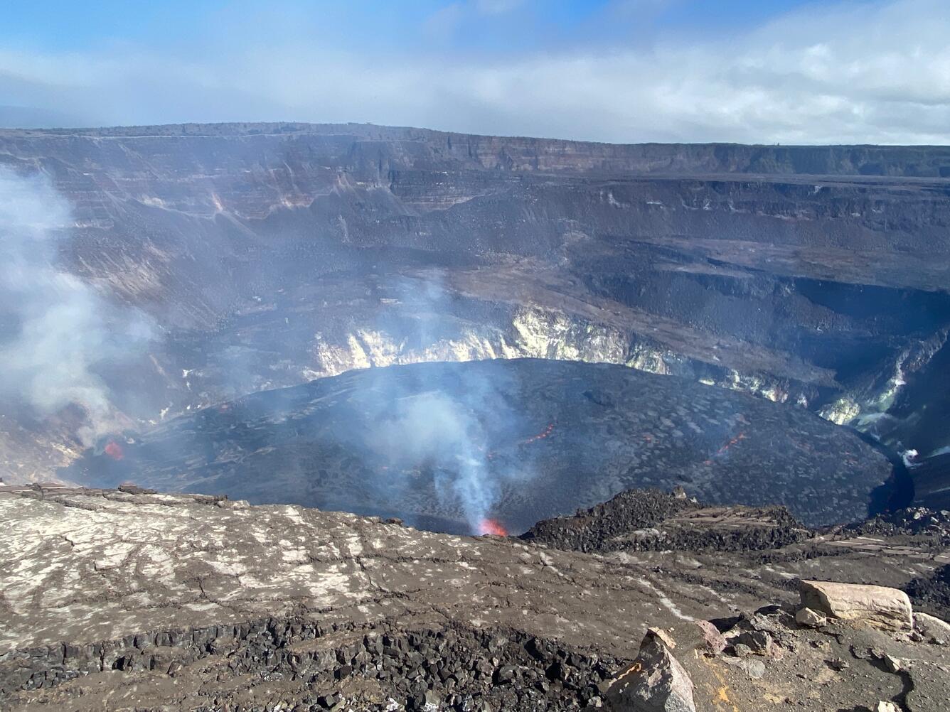 Color photograph of eruption