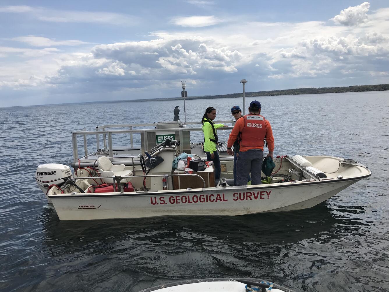 USGS Studies HABs and Water Quality in New York