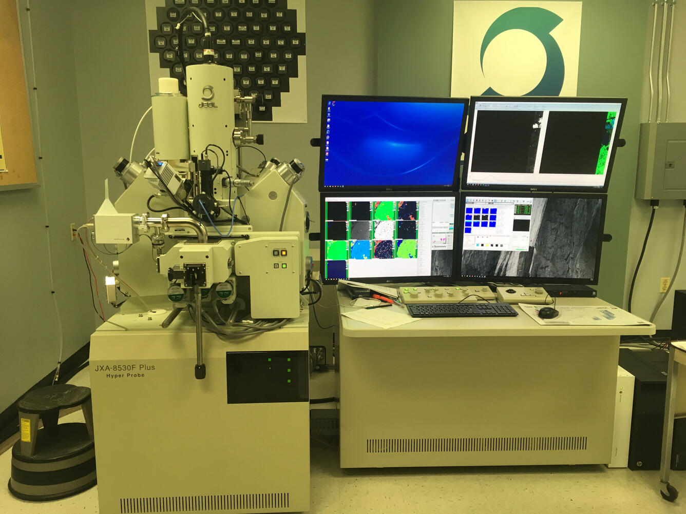 JEOL 8530F Plus