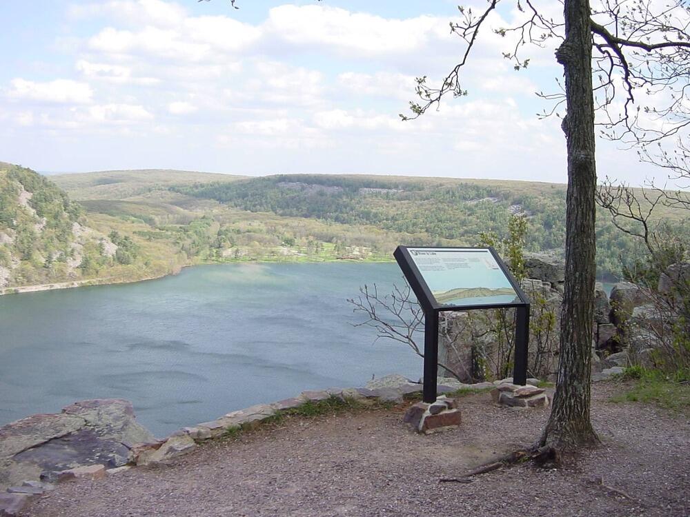 Trail marker on Ice Age National Scenic Trail, Wisconsin