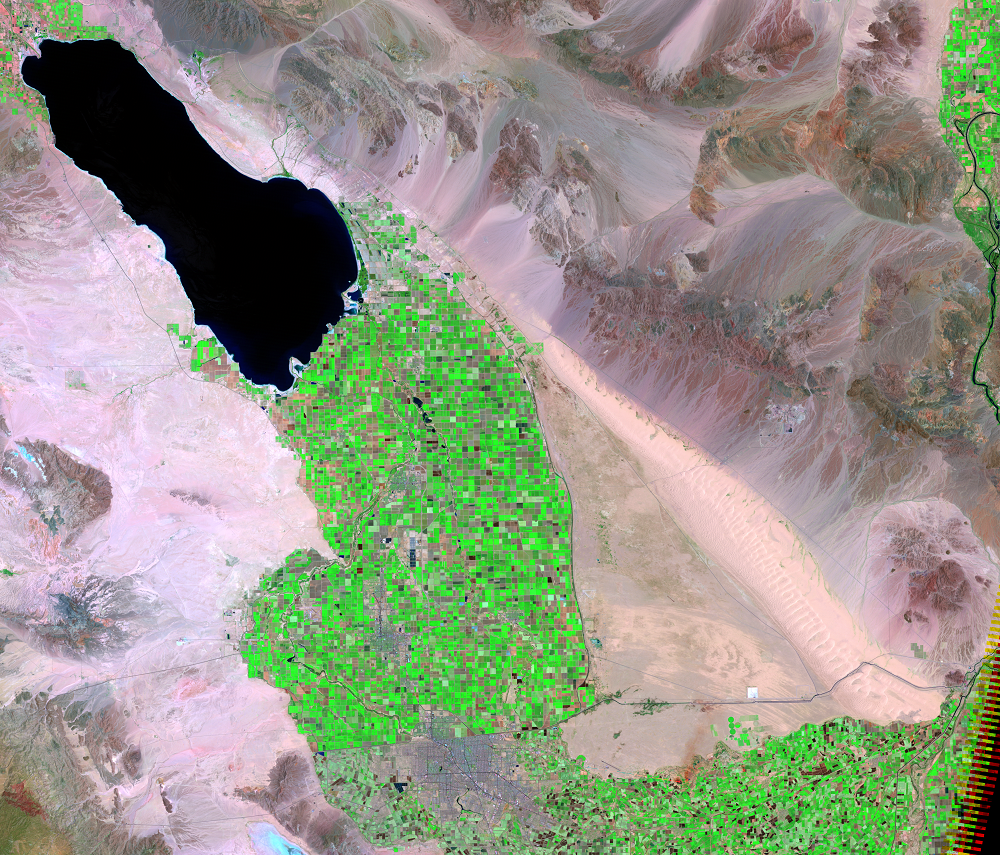 Landsat5 satellite image of the Salton Sea with agricultural lands south of the Sea.