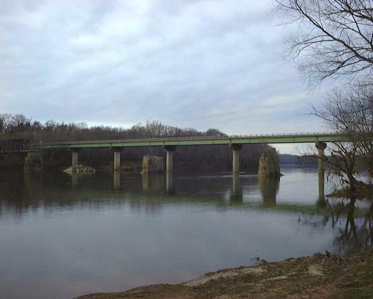 Photo of the James River, Virginia
