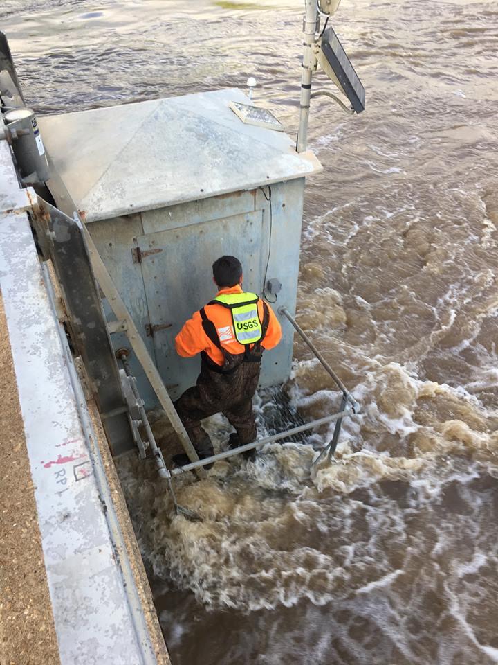 USGS Hydro Tech Collects Flood-Peak Data at Patterson, MO