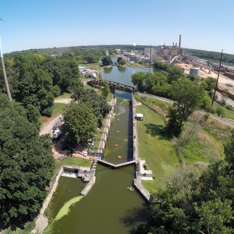 Aerial photo taken by USGS scientist during field testing of CO2 on the Fox River in Kaukauna, WI.