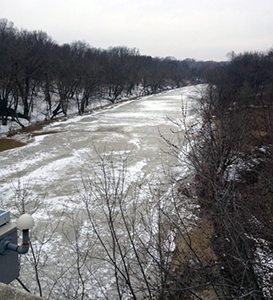 Licking River at Highway 536 near Alexandria, Kentucky gage looking upstream
