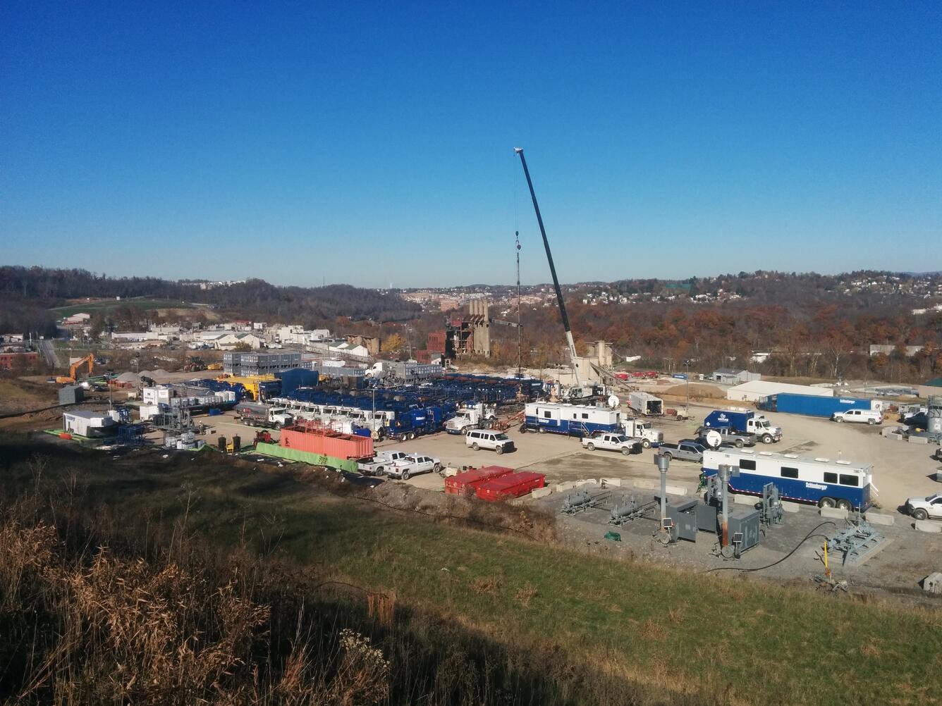 Panoramic photo of a hydraulic fracturing site.