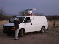 This van supports X-band marine radar with a standard open-array antenna in rotation. 