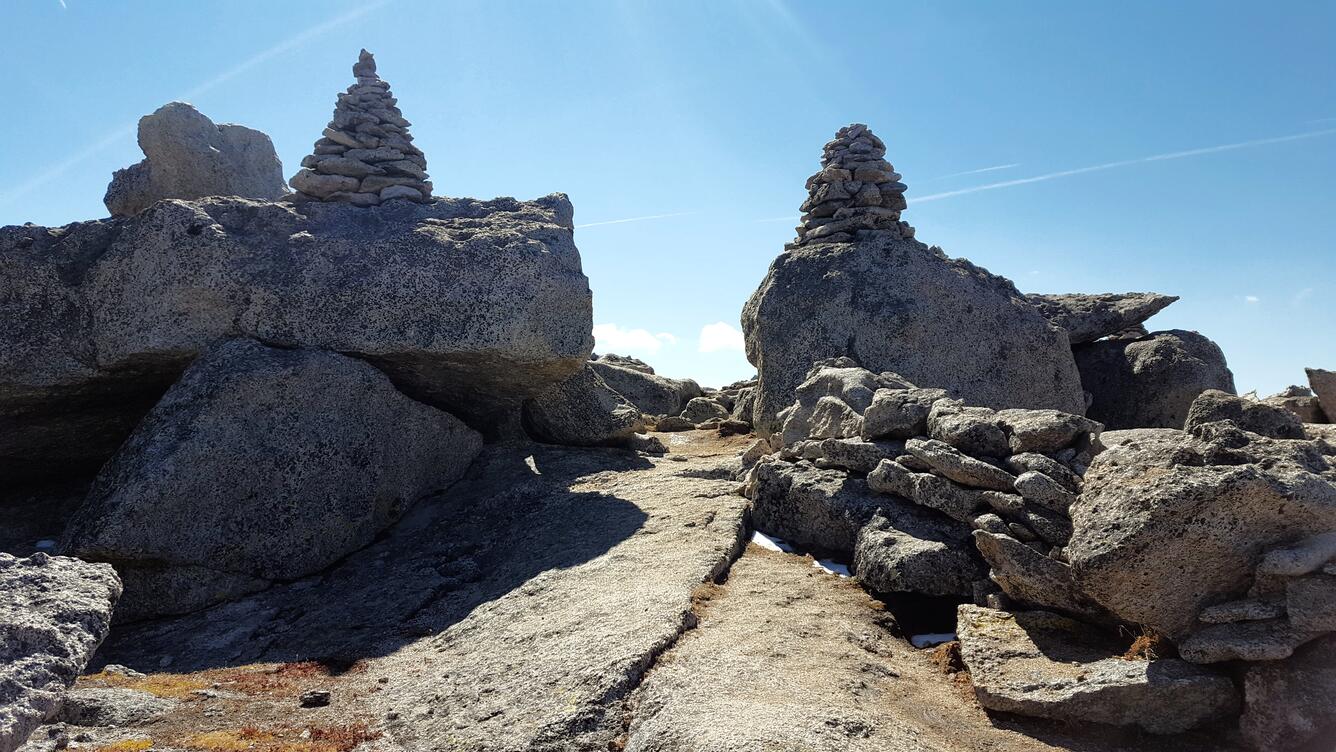 NDTc - A scenic trail leading to the top of Mount Evans, CO