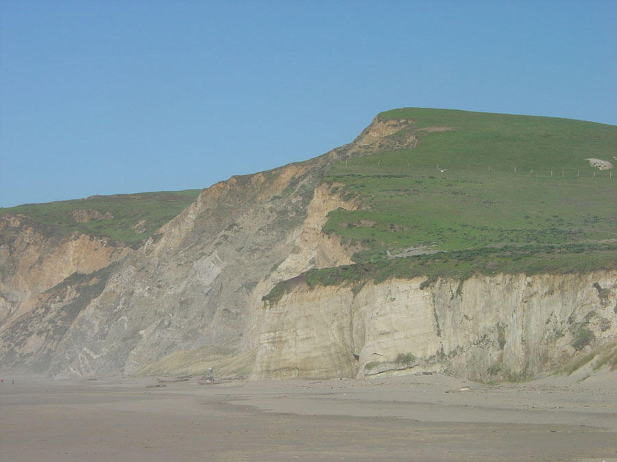 A photo of sea cliffs.