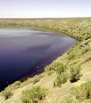 Soda Lakes maar located in west-Central Nevada.
