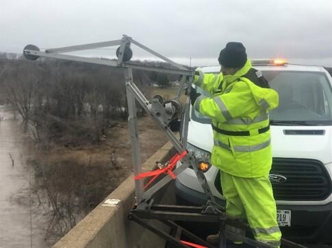 USGS Personnel Sampling Sediment