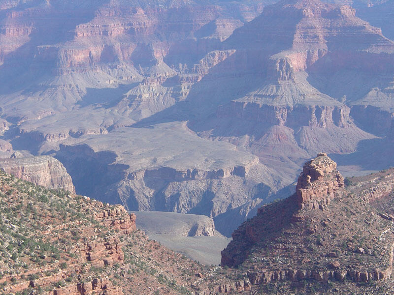 This is a photo of the Great Unconformity above the Precambrian metamorphic rocks exposed along the inner gorge.