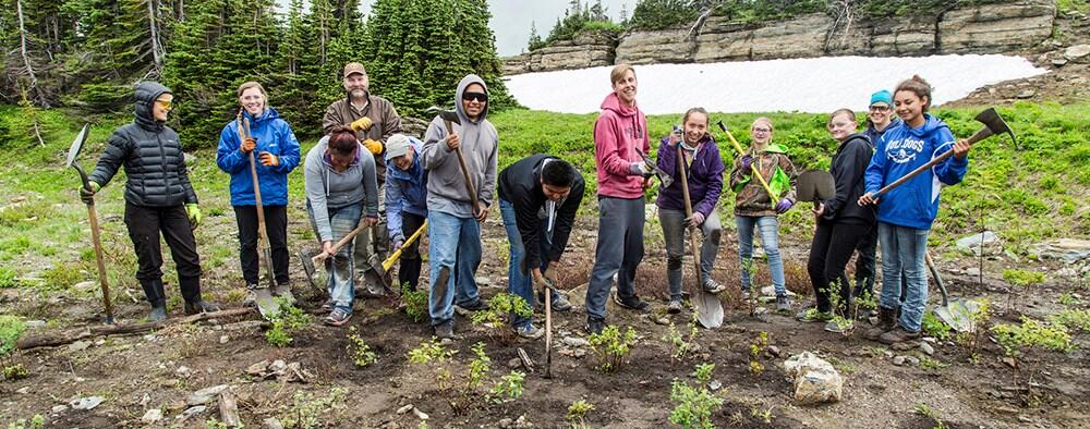 Volunteers Planting at GNP