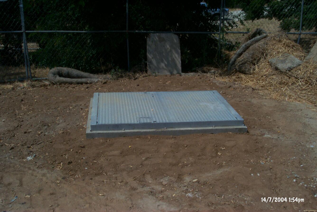Photo of YV6E well vault cover