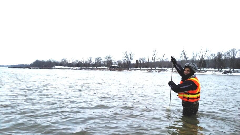 Cross-section wading measurement