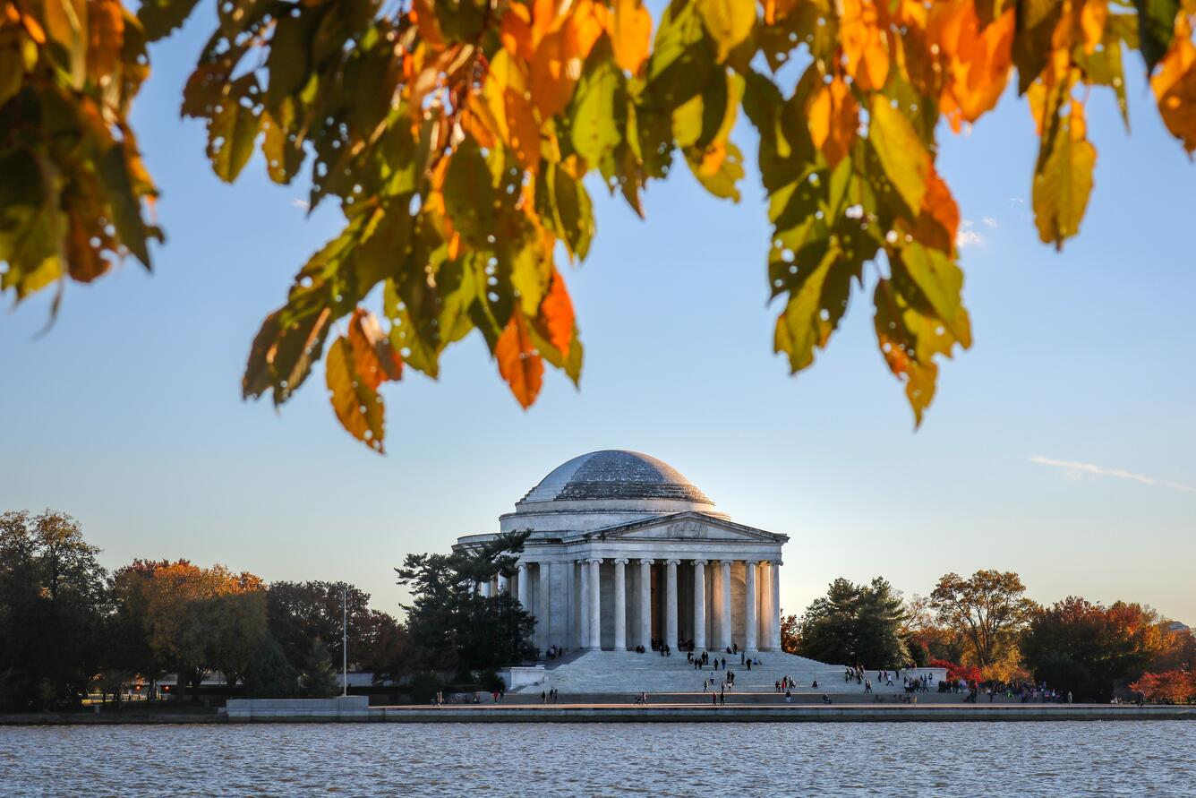 Jefferson's monument, fall Washington, D.C, USA ethics