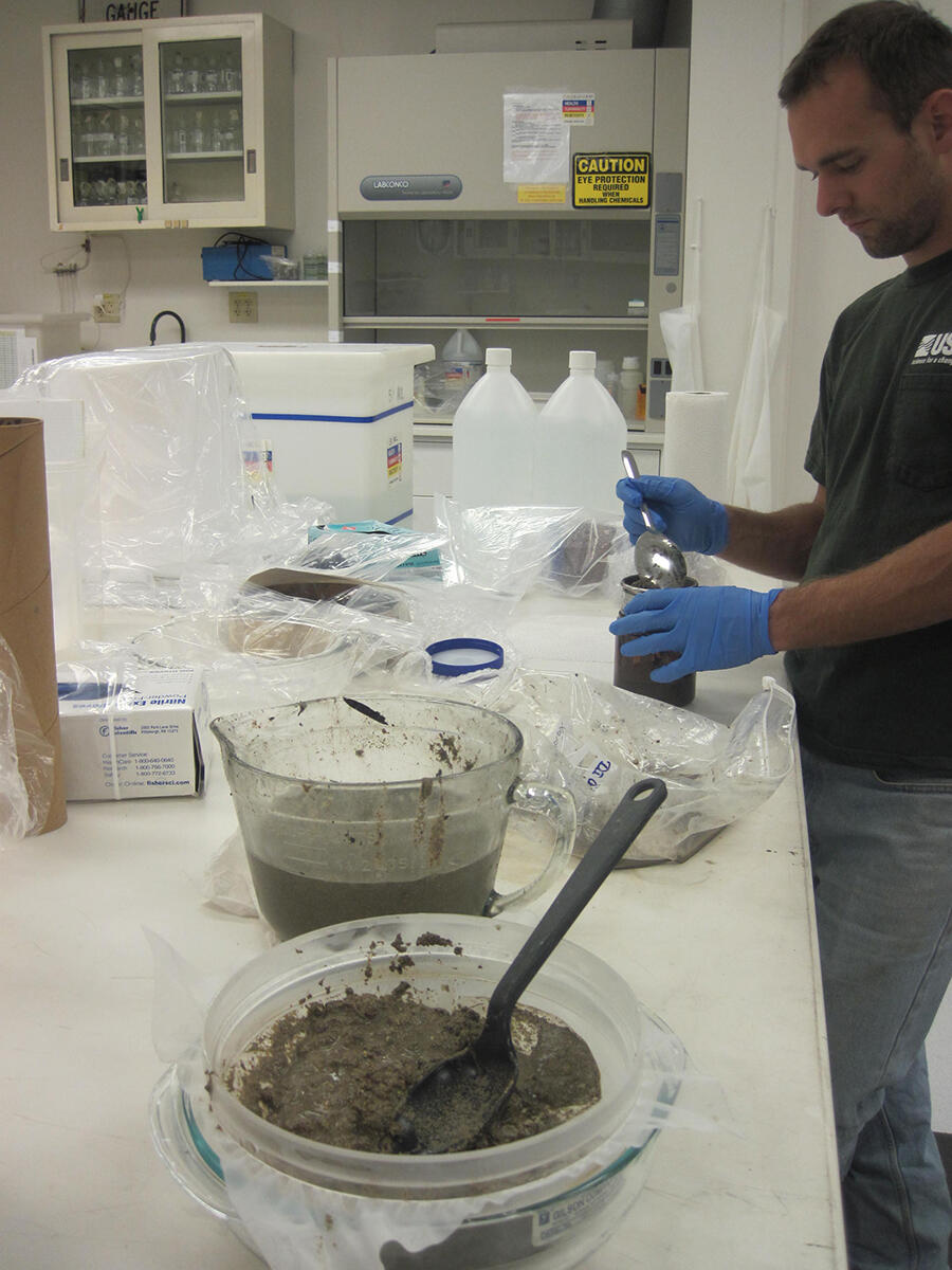 Processing sediment samples