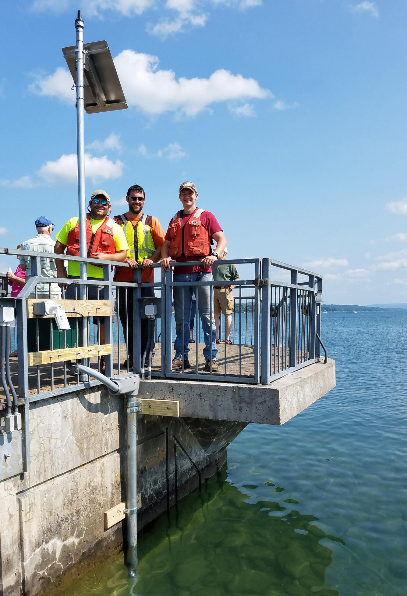 USGS Studies HABs and Water Quality in New York