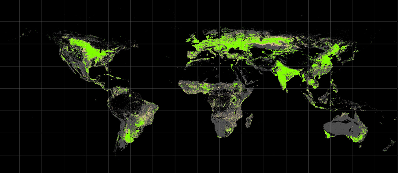 An aggregated three class global cropland extent map at nominal 1-km