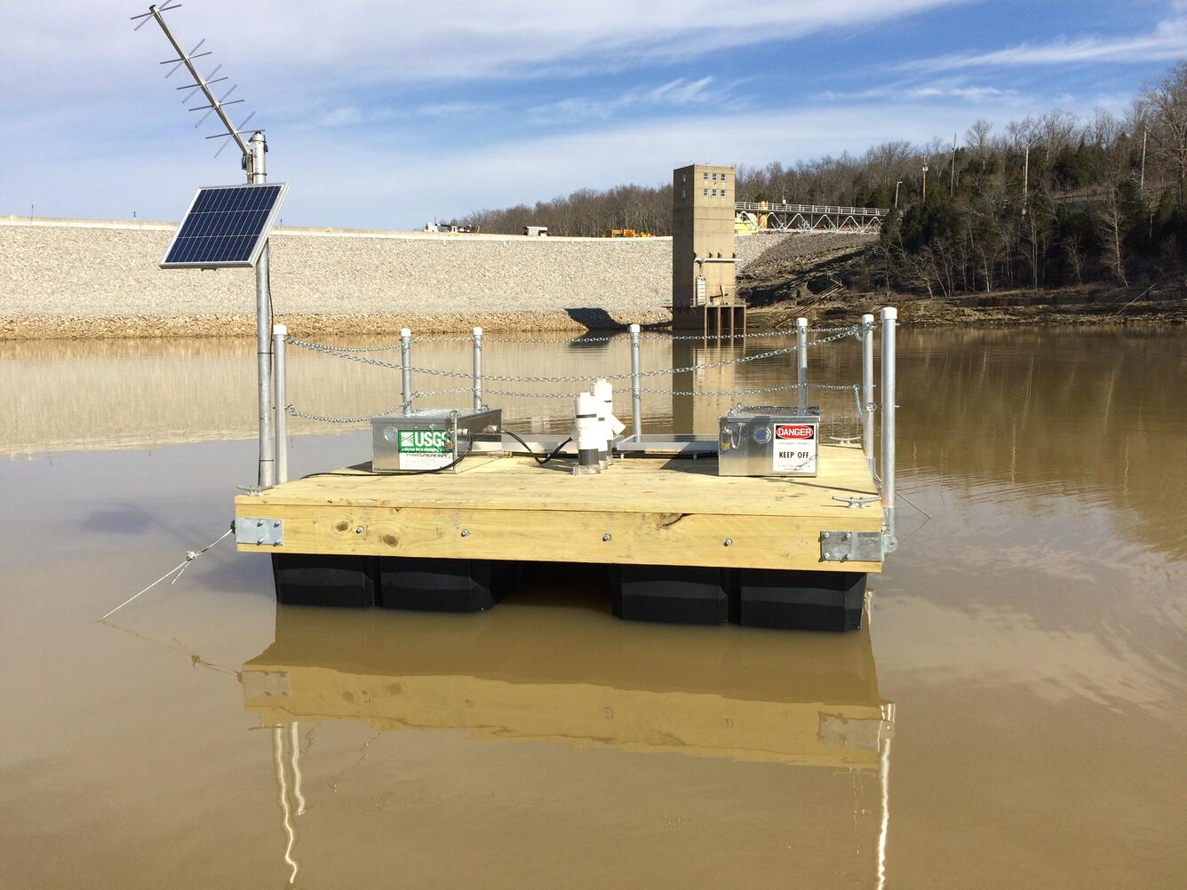 Rough River Floating Gage