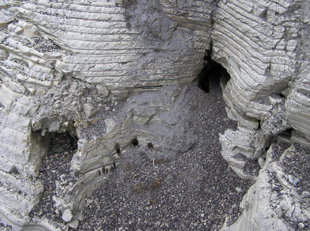 Breccia pipes forming within existing fractures