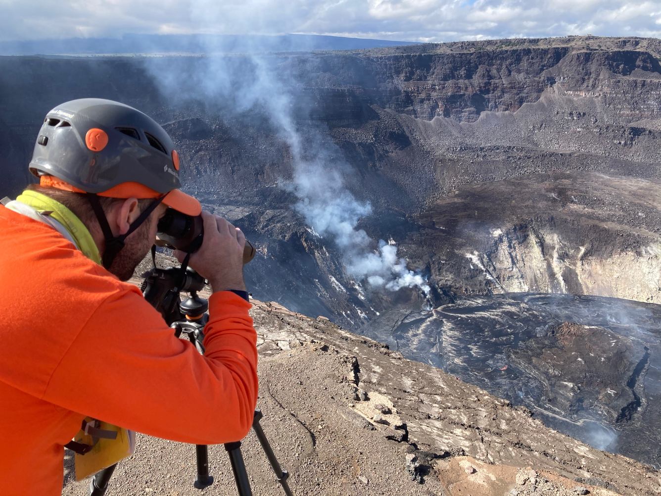 The lava lake within Halema‘uma‘u crater, at the summit of Kīlauea, remains active