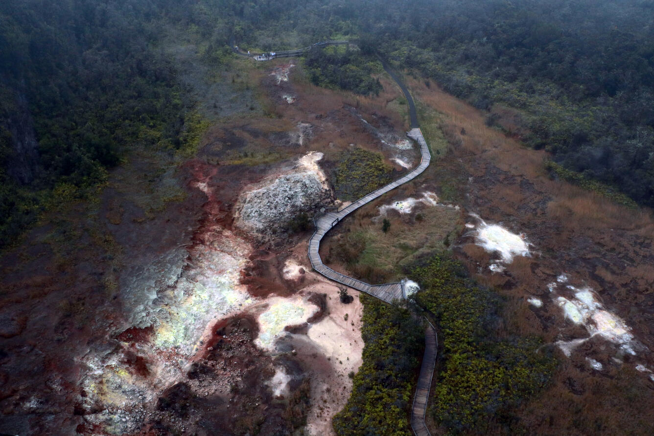 Near Kīlauea Visitor Center, the Ha‘akulamanu trail within Hawai‘i Volcanoes National Park passes through the Sulphur Banks area