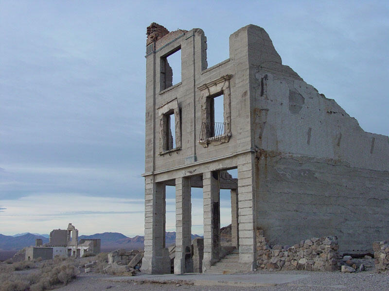 Rhyolite ghost town	