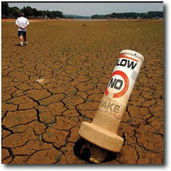 Dried up lake in Georgia - DroughtWatch