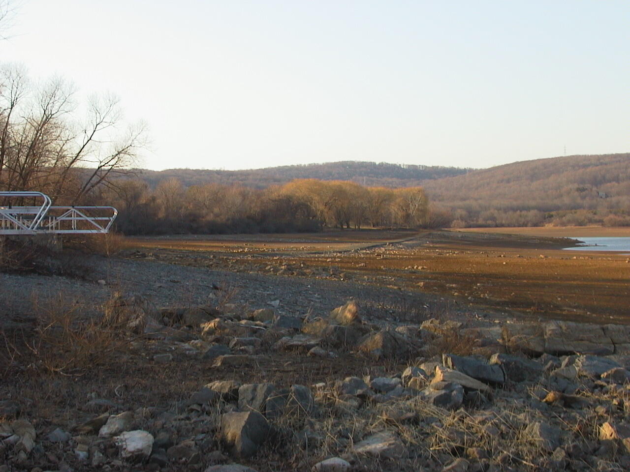 An access platform for Spruce Run Reservoir during Drought conditions