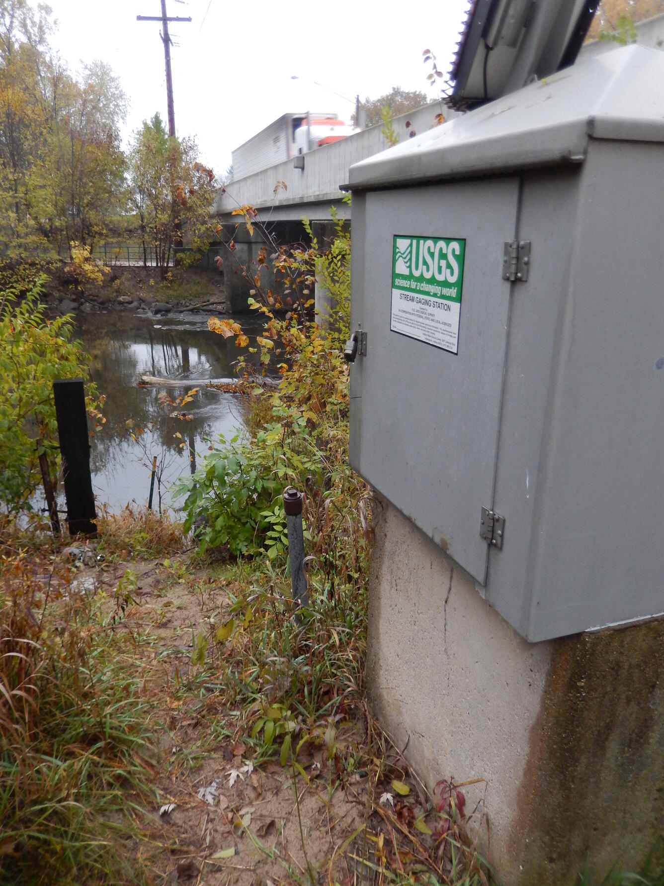 Yellow Creek at Knox, IN - gage house