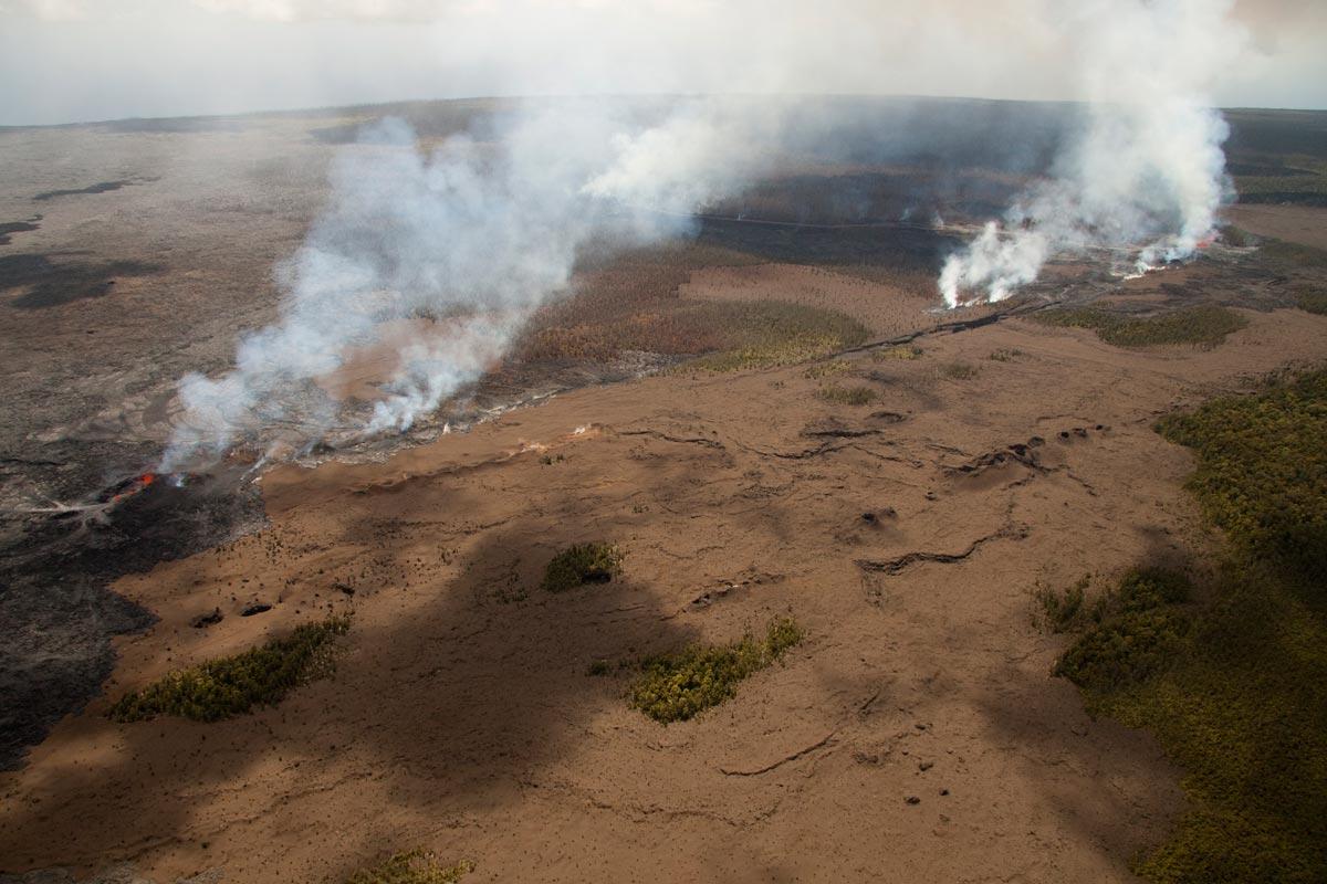 Overview of the Kamoamoa eruption looking south. The northeastern v...