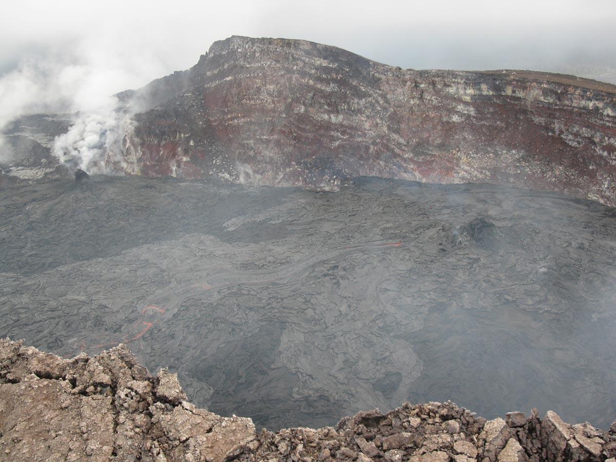 Active vent on the floor of Pu‘u ‘Ō‘ō slowly filling the east side...