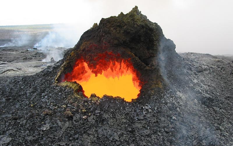Skylight, Kīlauea Volcano, Hawai‘i...