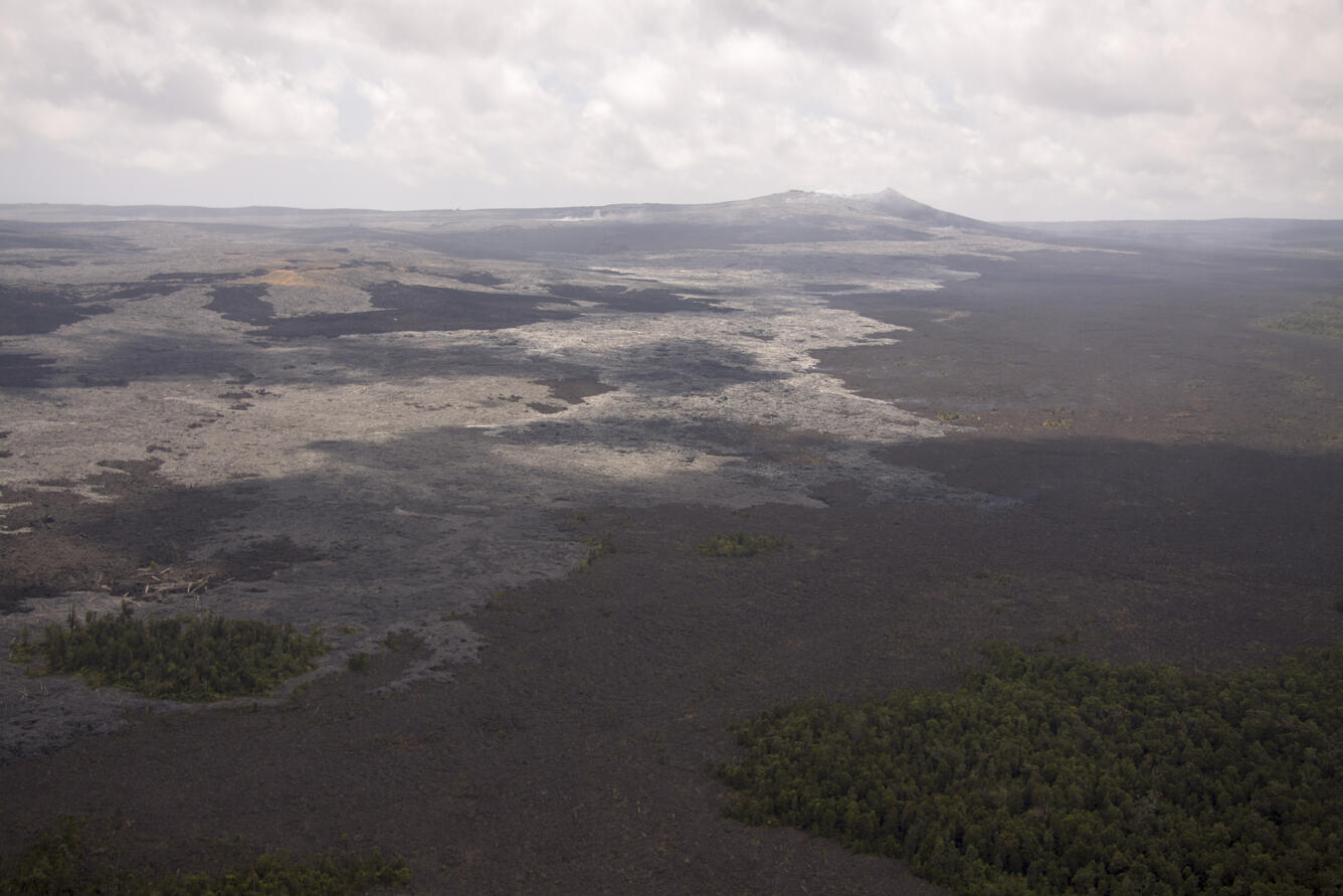 The Kahauale‘a flow, at the center of the photo, has reached 4.4 km...