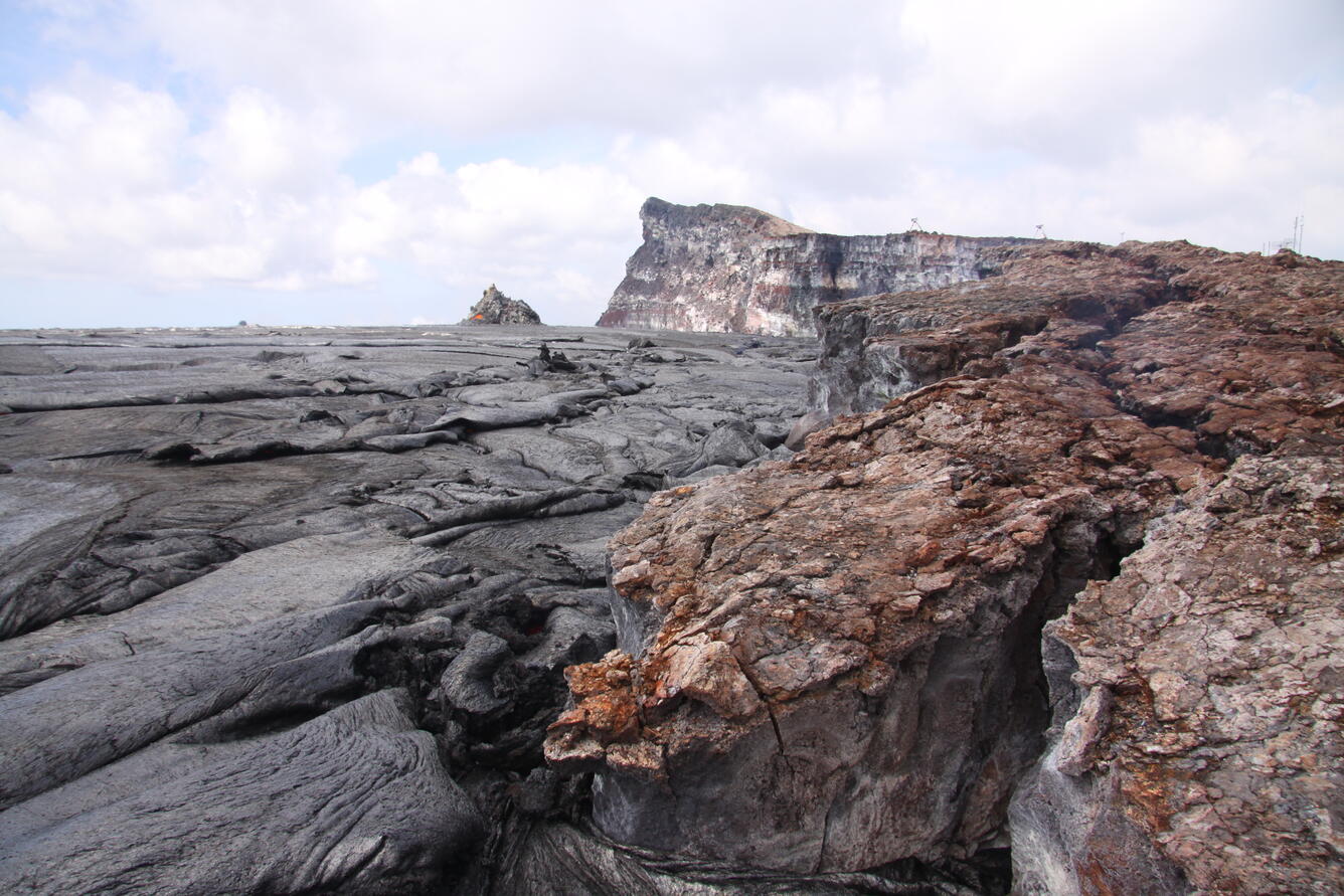 Lava erupted this morning from the cone near the north rim of Pu‘u ...