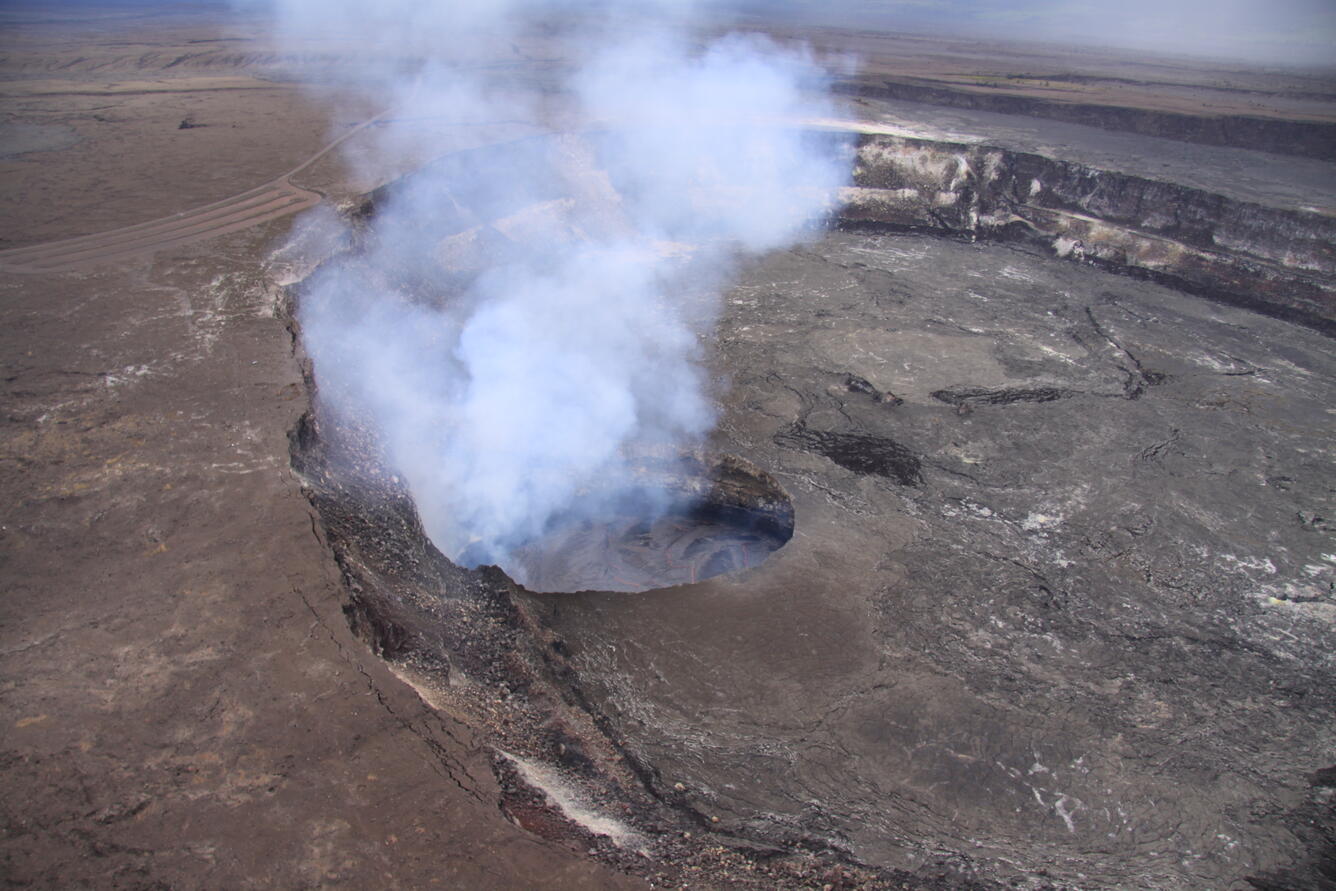 Lava lake activity in Halema‘uma‘u continues...