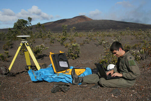 A Volcanologist's Toolkit: How Scientists Track Hawaiian Volcanoes...