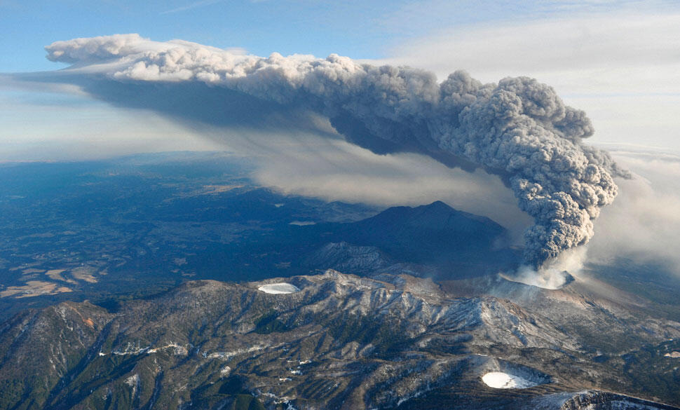 2011 Eruption of Shinmoedake, Japan. Note the eruption plume being ...