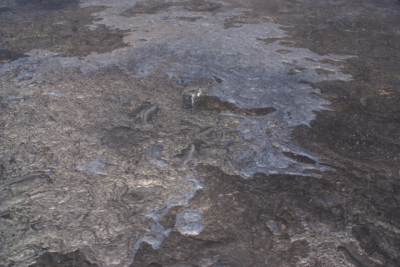 Blue-glass pāhoehoe...