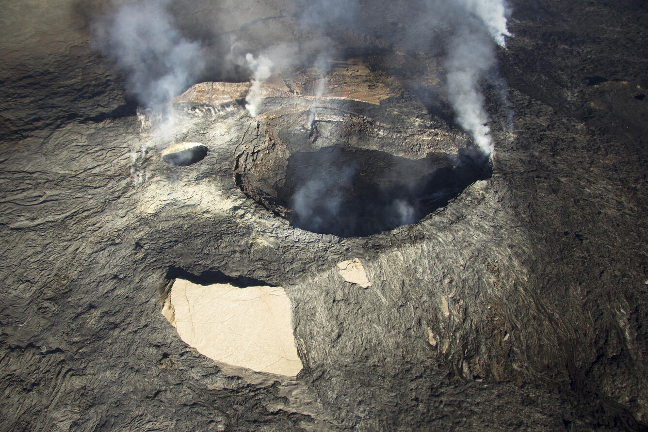 Viewing conditions into Pu‘u ‘Ō‘ō Crater were exceptional today, pr...