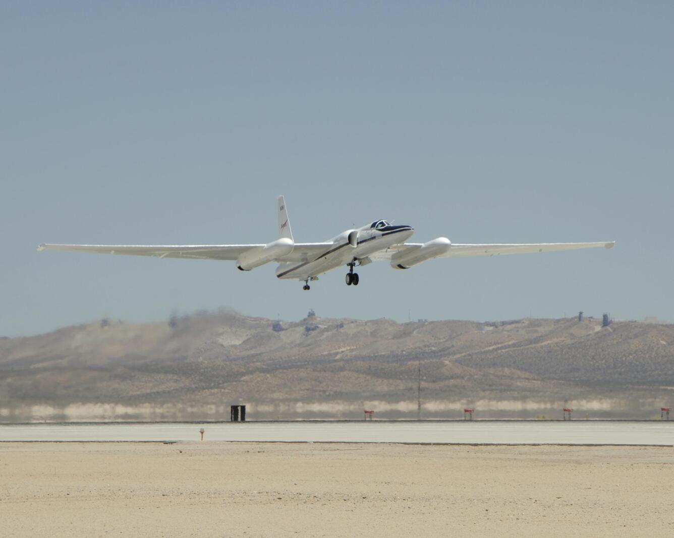 High-flying NASA aircraft instruments simulate future satellite ima...