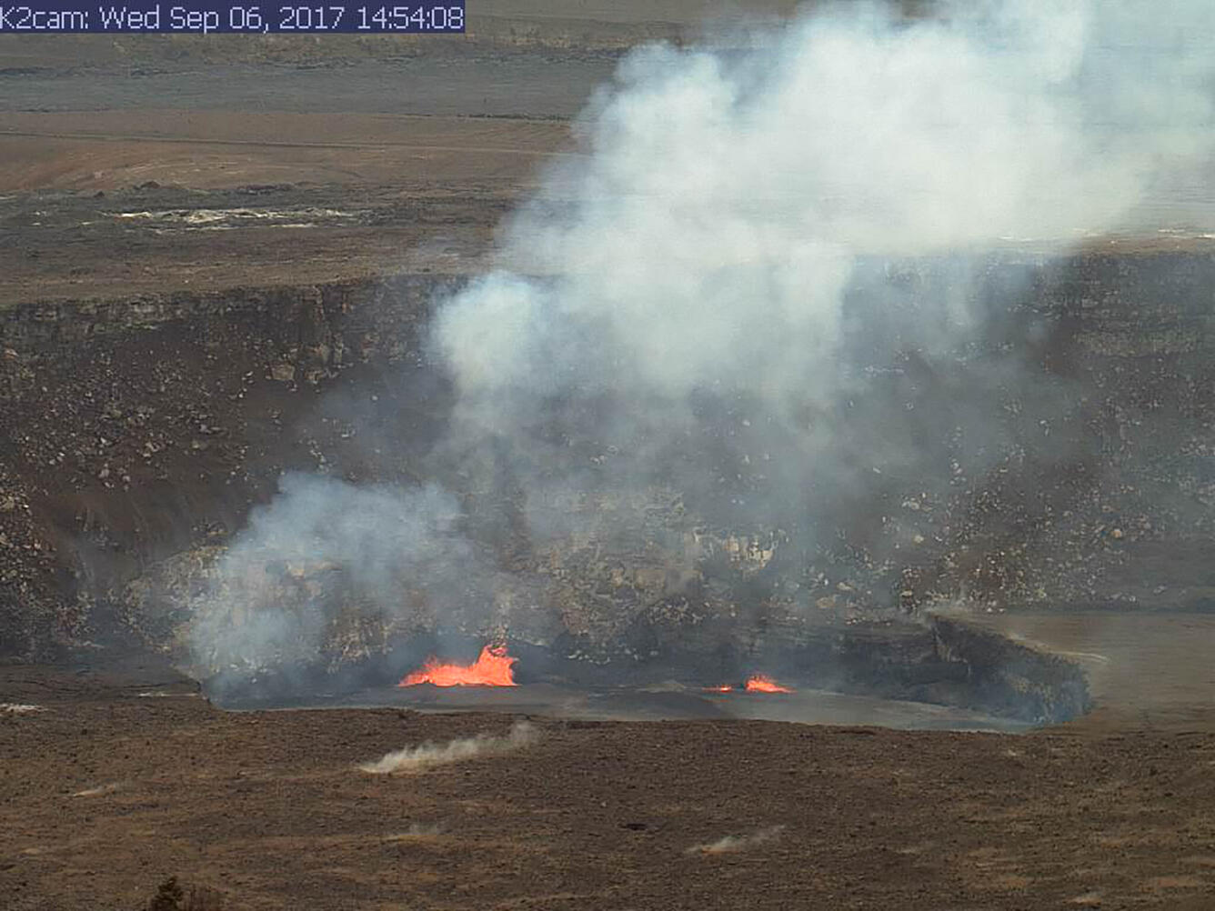 When you need information about Hawaiian volcanoes, turn to the USG...